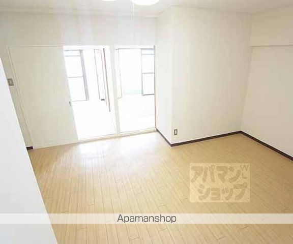 ネオグランドール伏見の内装写真