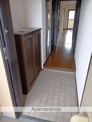 ライオンズマンション和歌山関戸壱番館　２０７号室[3LDK/59.61m2]の玄関