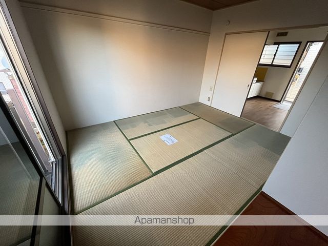 新妻ハイツの内装写真