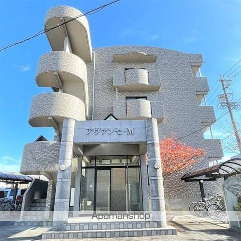 アヴァンセ・Mの玄関写真
