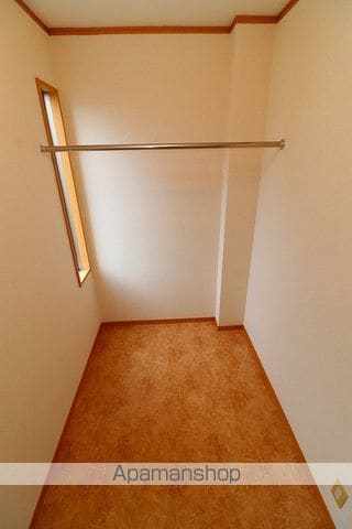 リースランド西原 C棟の内装写真