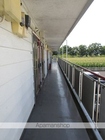 ＪＲ常磐線 友部駅 徒歩40分 2階建 築31年の玄関写真