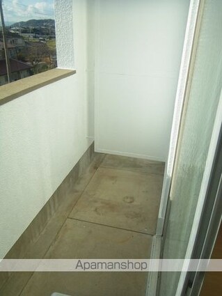 和歌山県和歌山市木ノ本[2K/30.9m2]のバルコニー