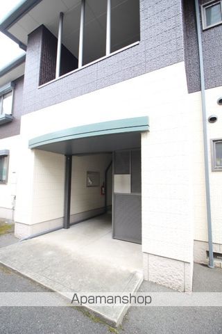 ノーブルハイツ A棟の玄関写真