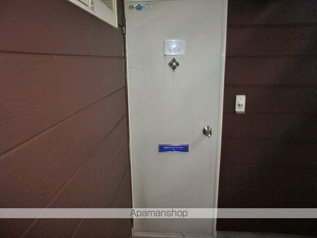 ヒロヴィラージュの玄関写真