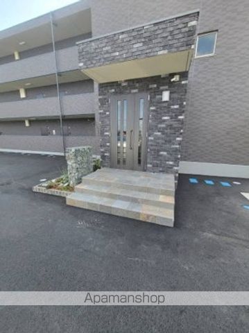 VIENTの玄関写真