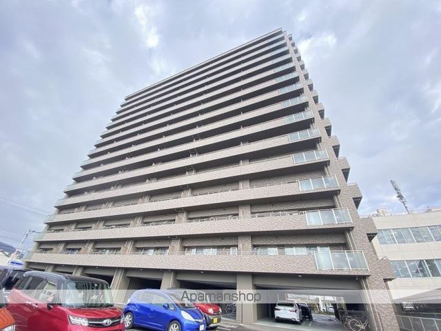 ロイヤルガーデン松縄パークロード1502号の外観写真