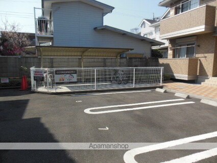 シャルメゾン　Ａ棟[2LDK/69m2]の駐車場2