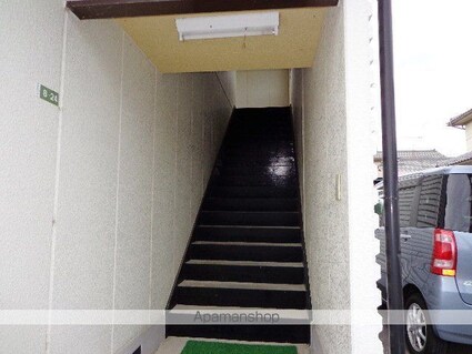 マンション中野[1K/25.52m2]のエントランス