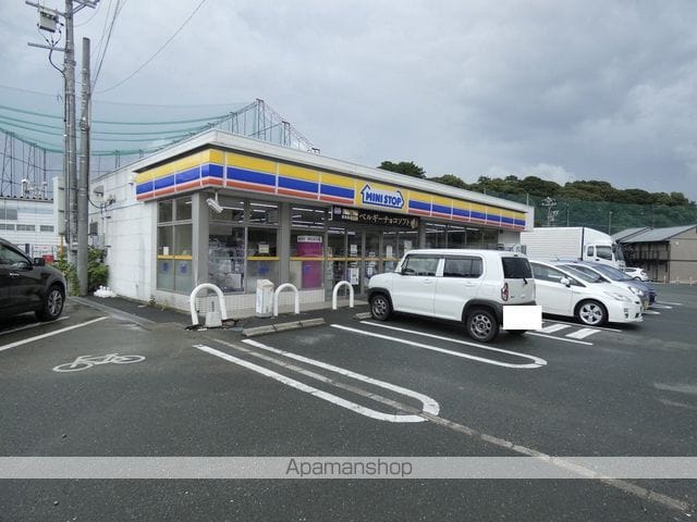 メゾンニシヤマの周辺写真
