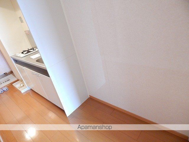 スリーズ国立の内装写真