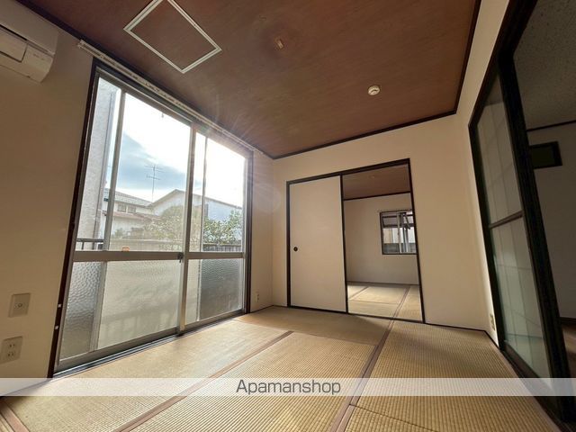 メゾンドママンの内装写真
