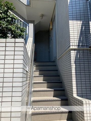 メゾンガーデニアの玄関写真