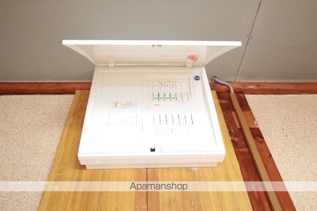 今7丁目戸建 西棟の内装写真