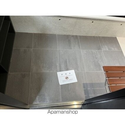 ＫＯＳＴＩＣ　ＭＩＮＯＷＡ[1R/18.06m2]の玄関
