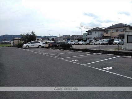 和歌山県和歌山市岩橋[2LDK/58.67m2]の駐車場