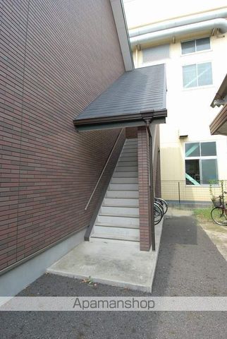 ドエール住吉C棟の玄関写真