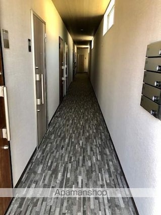 ルアーナスクエア[1LDK/56.72m2]のエントランス1