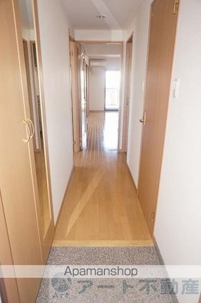 ブライムボォウレジデンス　Ｃ棟[2LDK/58m2]の玄関