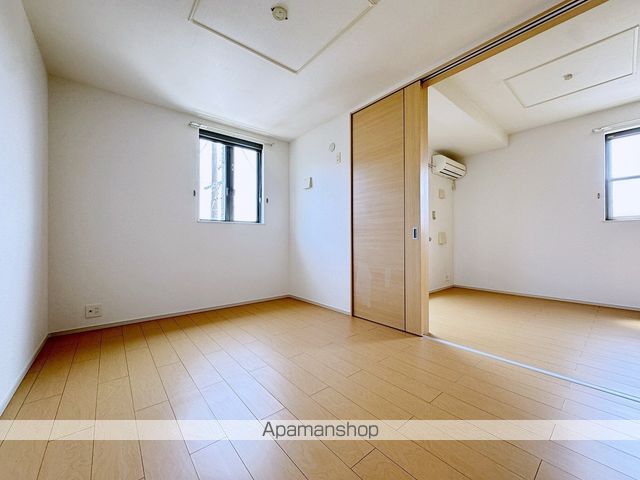 プリムローズ 2011の内装写真