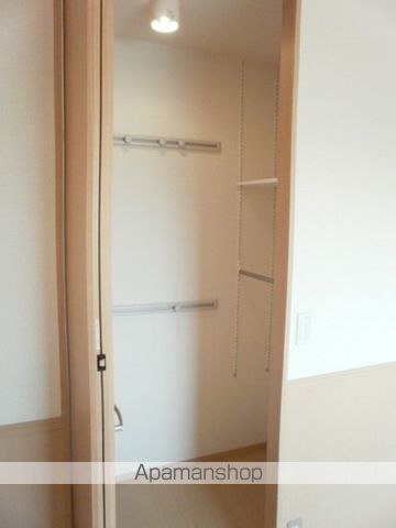 ラーク Bの内装写真