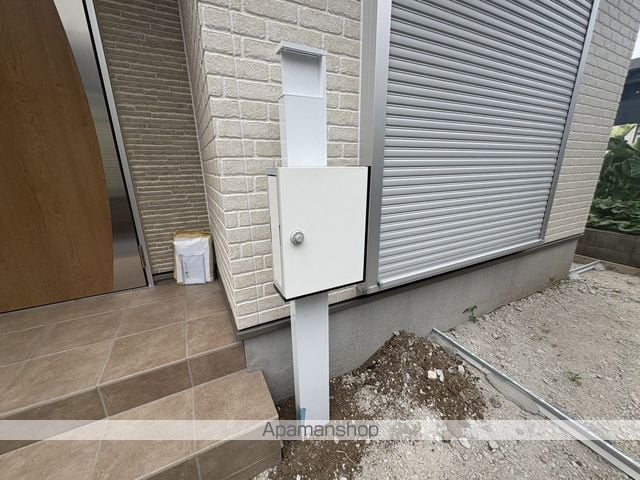 さいたま市緑区 2階建 新築の玄関写真