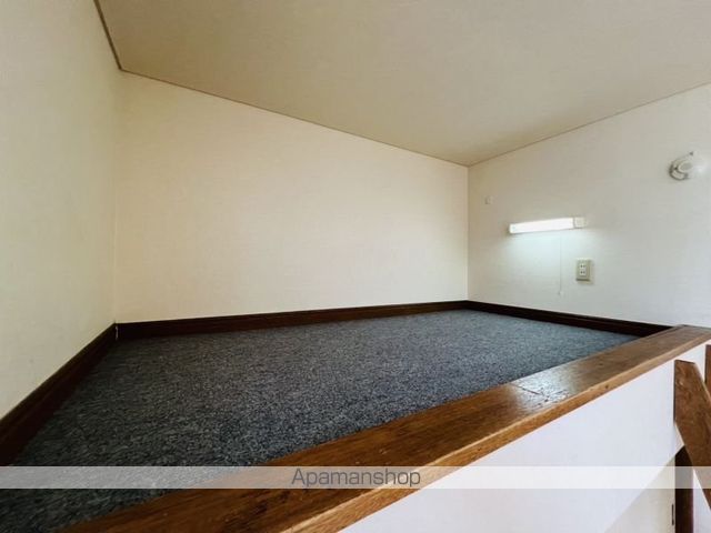 EAST VILLAGE APARTMENTの内装写真