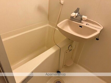 レオパレスＤｅａｒ　ｃｏｕｒｔ[1K/23.18m2]のバス