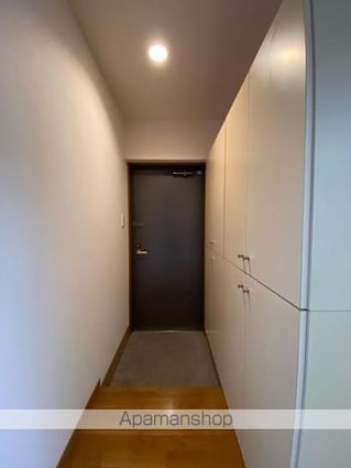香川県高松市上之町２丁目[1K/33.97m2]の玄関