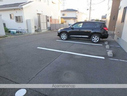 ヴィラエトワールＢ[1K/28.4m2]のエントランス1