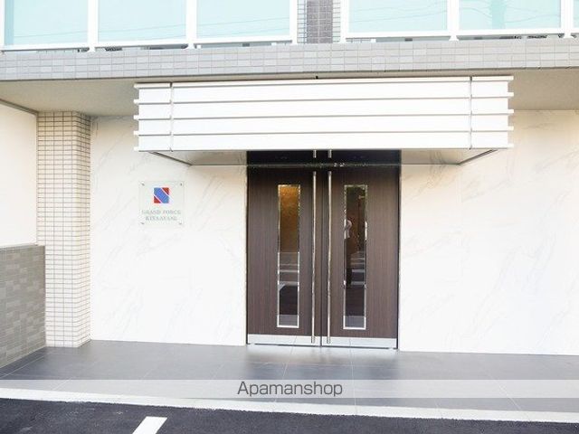 グランフォース北綾瀬の玄関写真