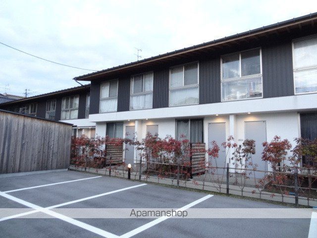 APARTMENT十三の外観写真