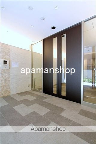 ラヴィータNAMBAMOTOMACHIの玄関写真