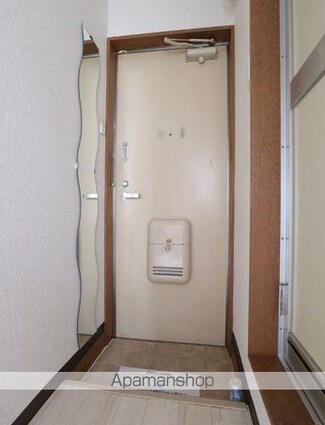 ＢｅｌｌＢｅｅ祖師谷[1R/6.96m2]の玄関