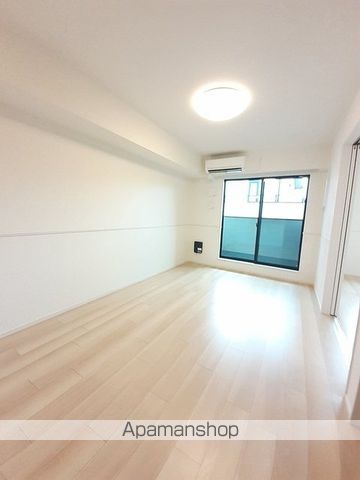 ベルシオン西江原IIの内装写真