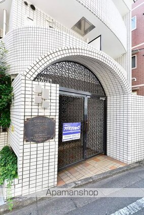 東京都世田谷区赤堤４丁目[1R/15.22m2]のエントランス2
