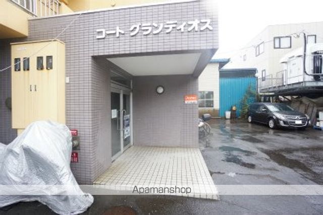 コートグランディオスの玄関写真