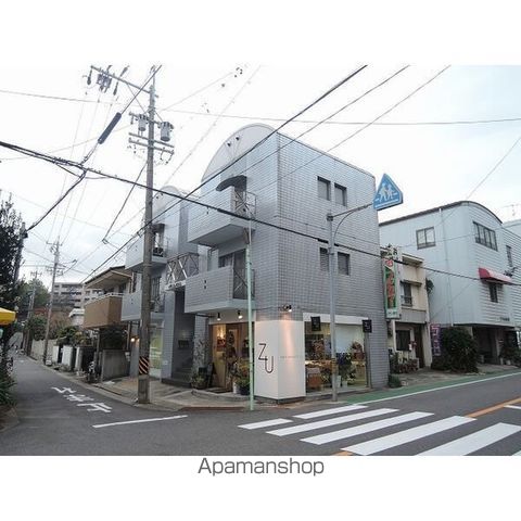 ウェルネスの玄関写真