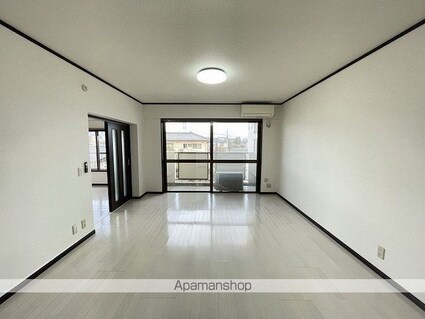 ＯＷＬ　ＨＯＵＳＥ（アウルハウス）[3LDK/75.33m2]のリビング・居間