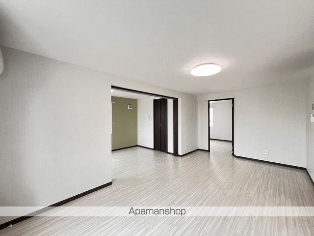 ロアジ南12条の内装写真
