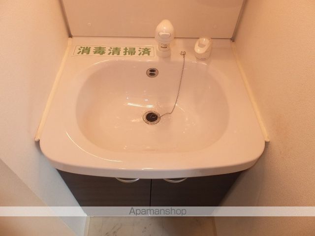 フォルトゥーナ学園前の内装写真
