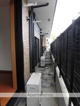 和歌山県和歌山市北新２丁目[1K/27m2]のバルコニー