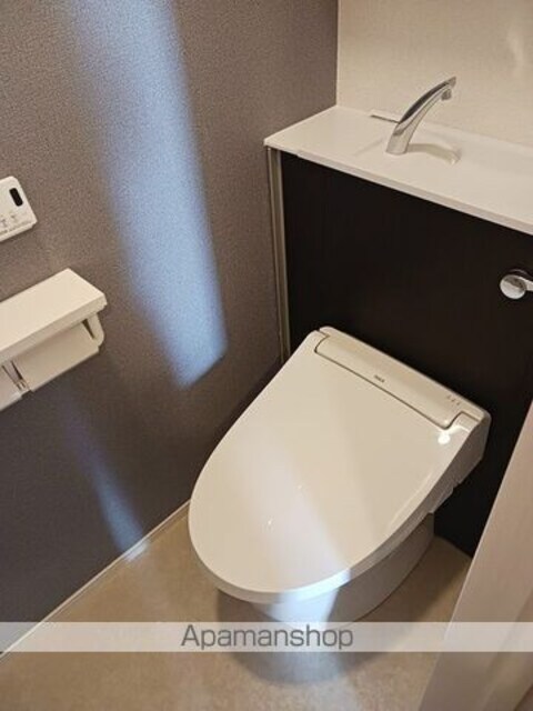 和歌山県和歌山市紀三井寺[1LDK/41.1m2]のトイレ