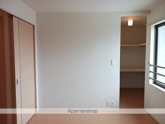 エレガンシア レジデンスの内装写真
