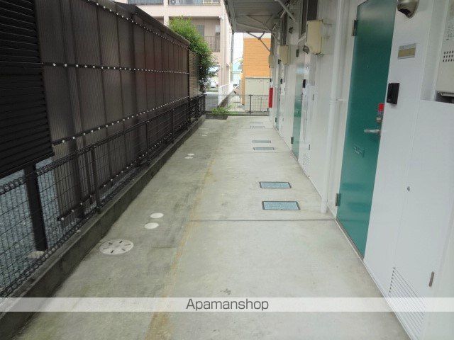 レオパレス豊隆の玄関写真