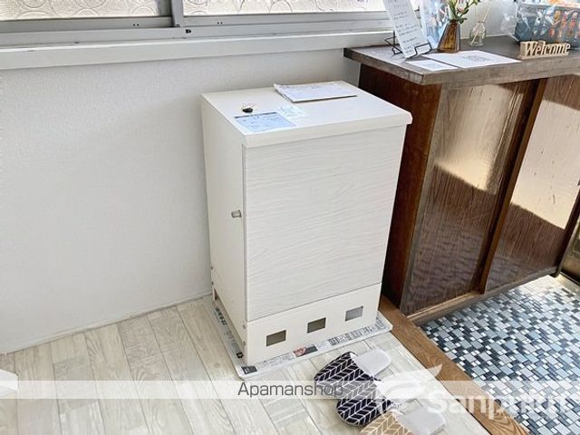 松山市 2階建 築56年の内装写真