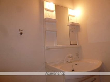 ベルヴィオウミ[3LDK/84.66m2]の洗面所