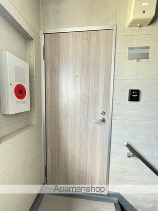 Ｇａｒｄｅｎｓ小金井[1K/17.22m2]の玄関