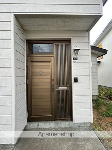 札沼線 篠路駅 徒歩19分 2階建 築47年の玄関写真