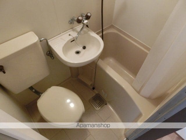 グラスホッパーの内装写真